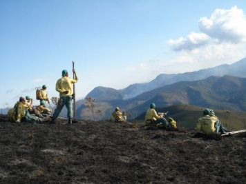 Brigada de prevenção e combate a incêndios no PNSB - foto: Luiz Rodrigues